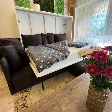 Cozy Close To The Center
